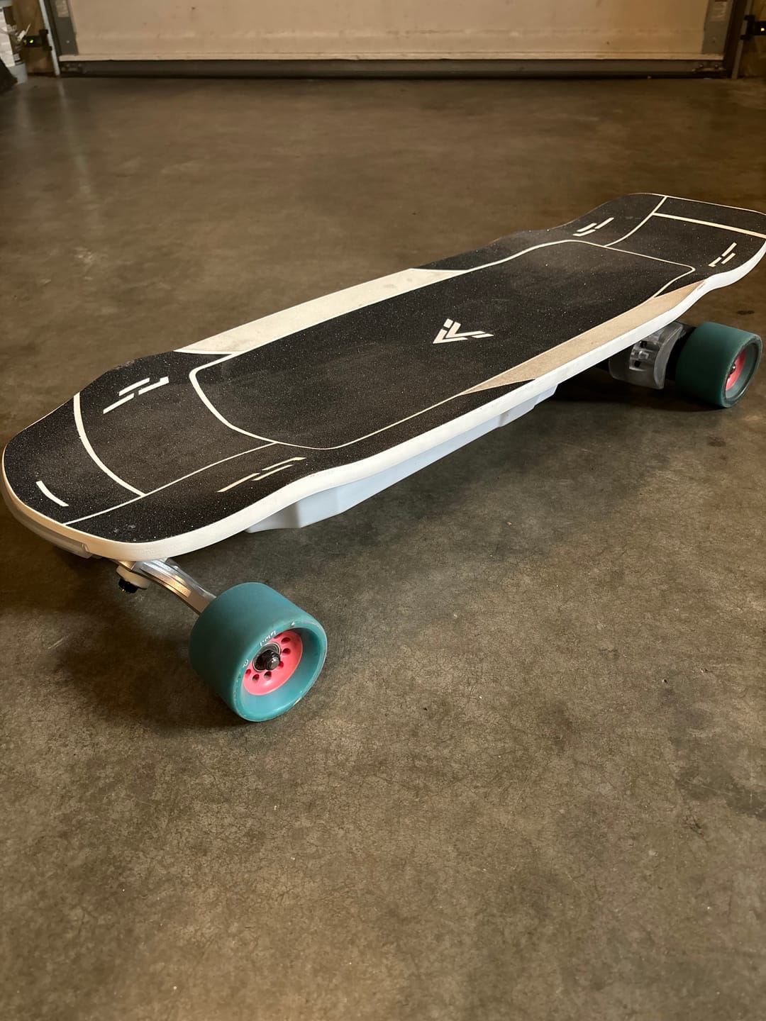 Customer photo review of Acedeck® Stella Blizzard-Most Powerful Portable Electric Skateboard & Shortboard
