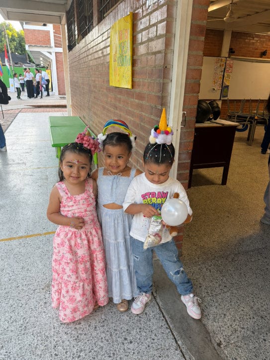 Customer photo review of Vestido Largo para niña - Aitana