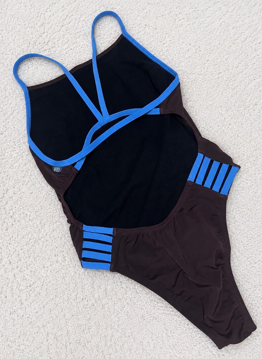 Customer photo review of LENNOX ONE PIECE || Cacao|Breeze