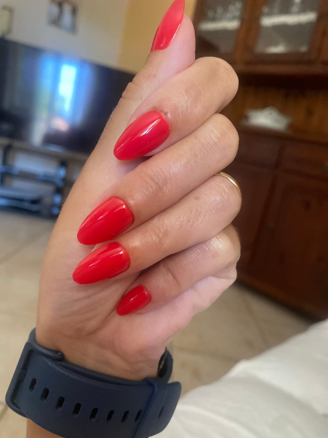 Customer photo review of Must red