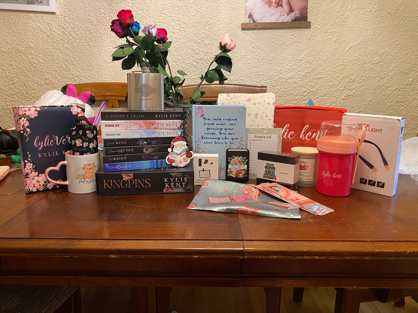 Customer photo review of Large Blind Book Box