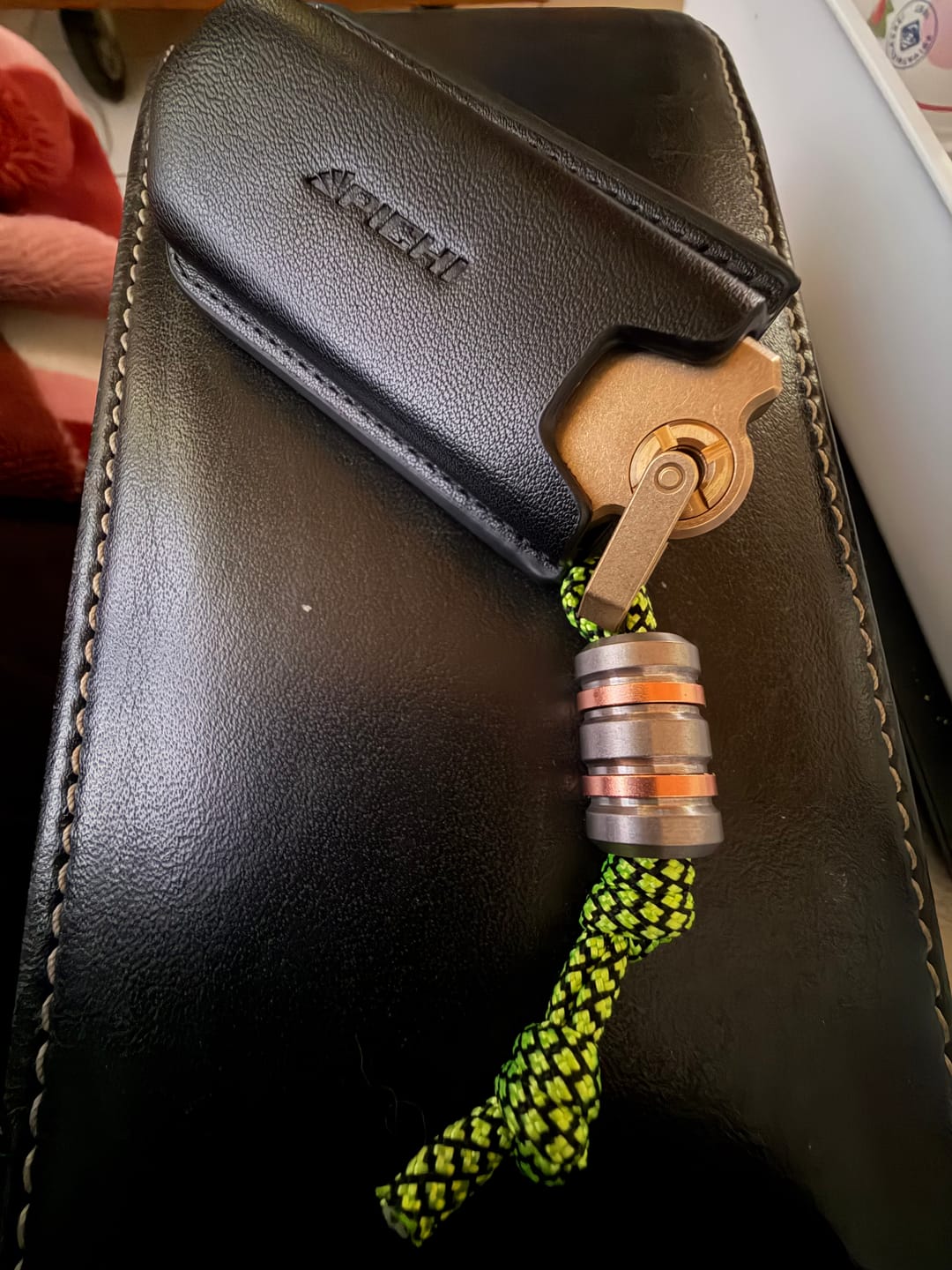 Customer photo review of G9 Utility Knife (Titanium/Brass)