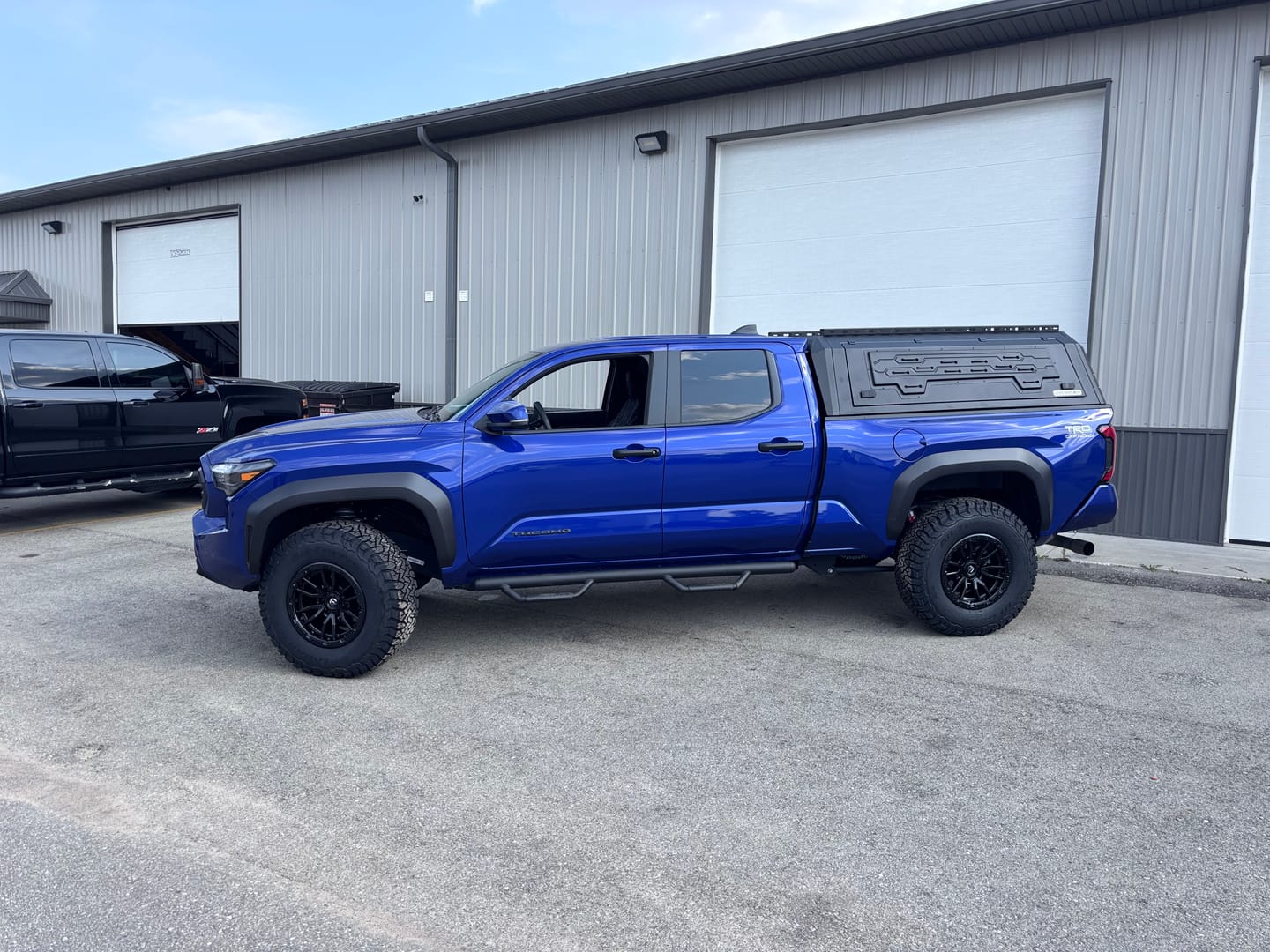 Customer photo review of OPENROAD Aluminum Truck Cap for Toyota Tacoma (2024-2026) – 6ft Bed