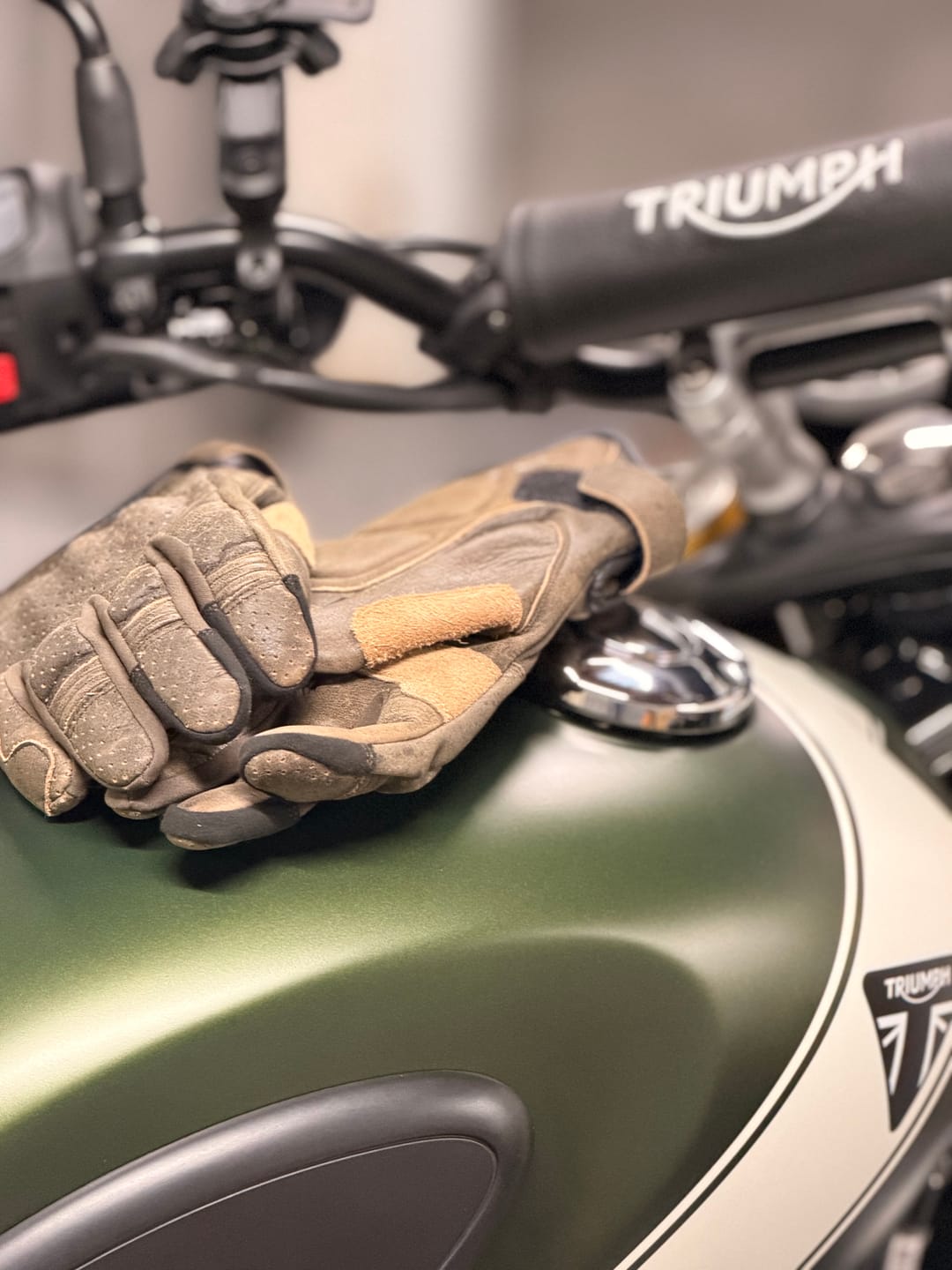 Customer photo review of Gen 3 Thumpa's | Short Cuff Summer Motorbike Gloves | Aramid + Perforated Brown Leather