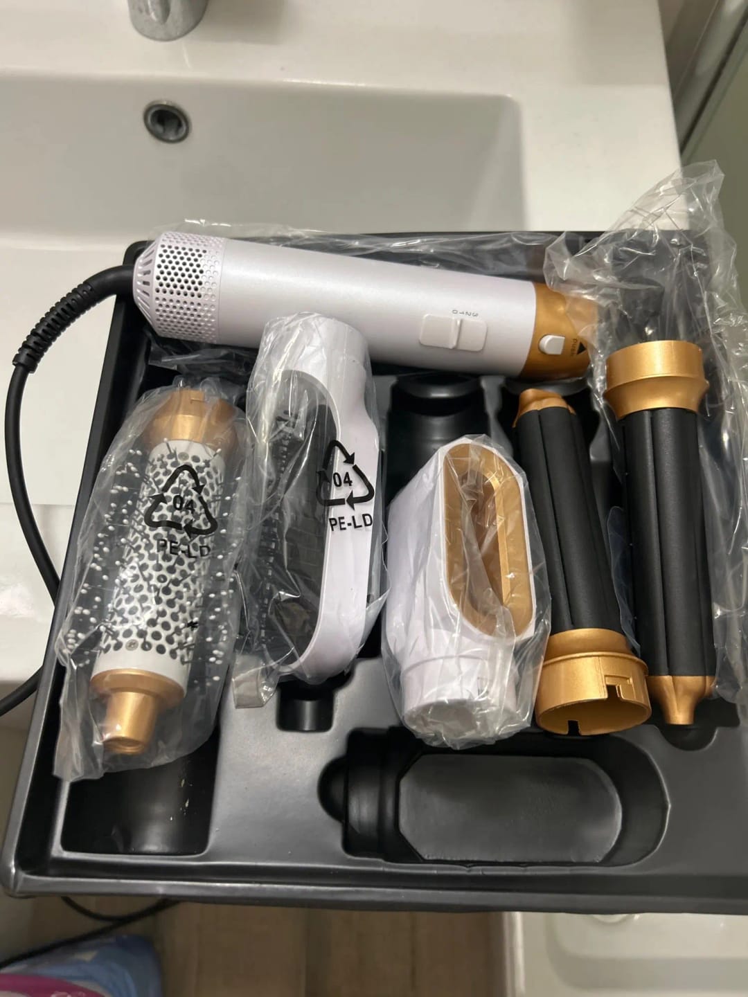 Customer photo review of Ava Air PRO – 5-in-1 Hair Dryer Brush & Multistyler
