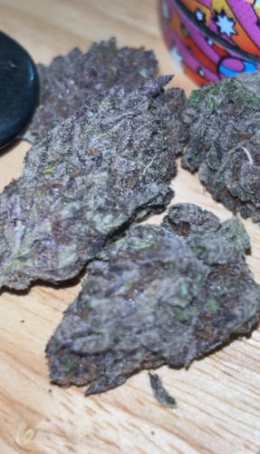 Customer photo review of Tropicana Cherry THCA Flower