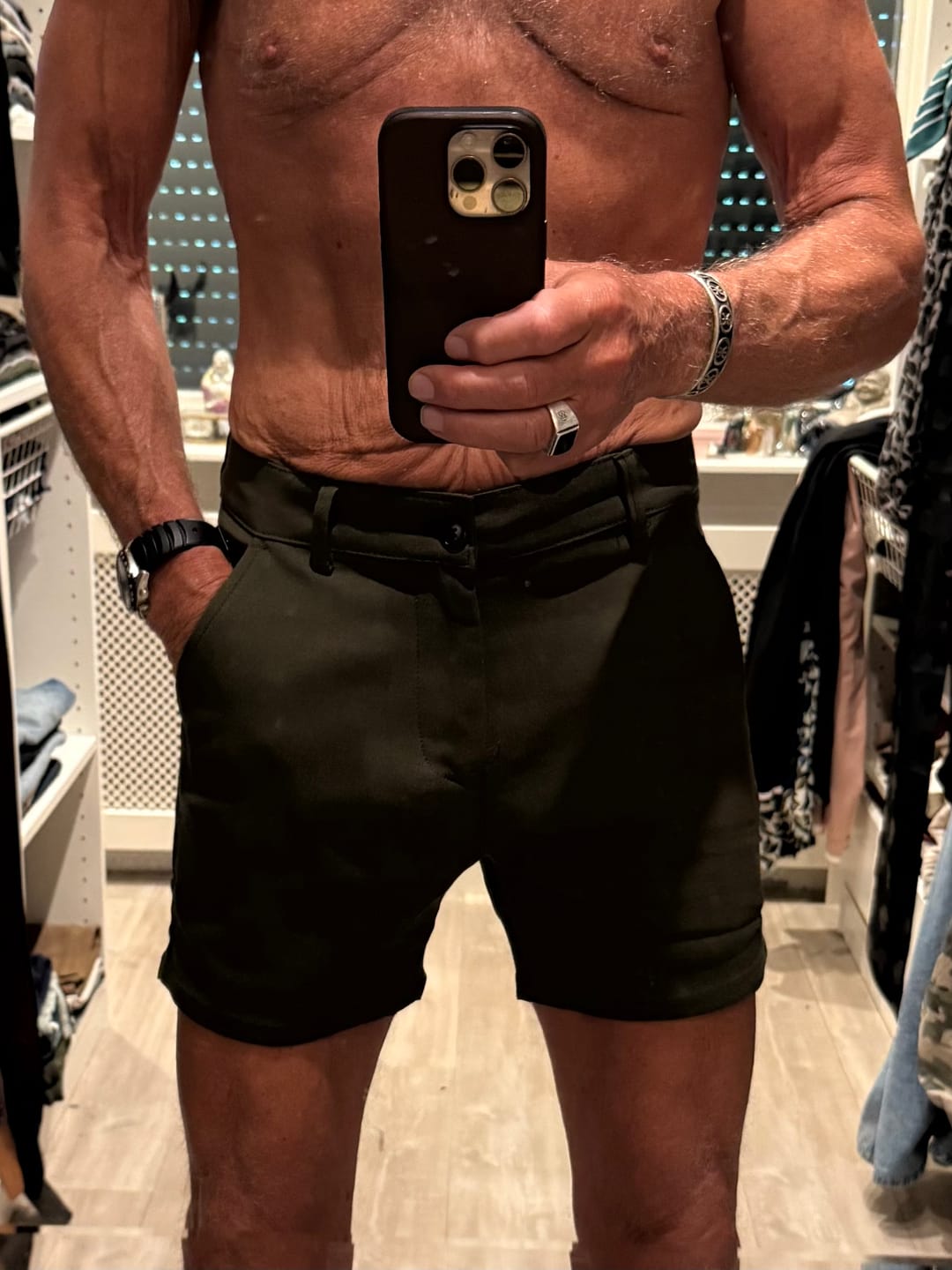 Customer photo review of Ultra-Stretch 5" Chino Shorts - Navy