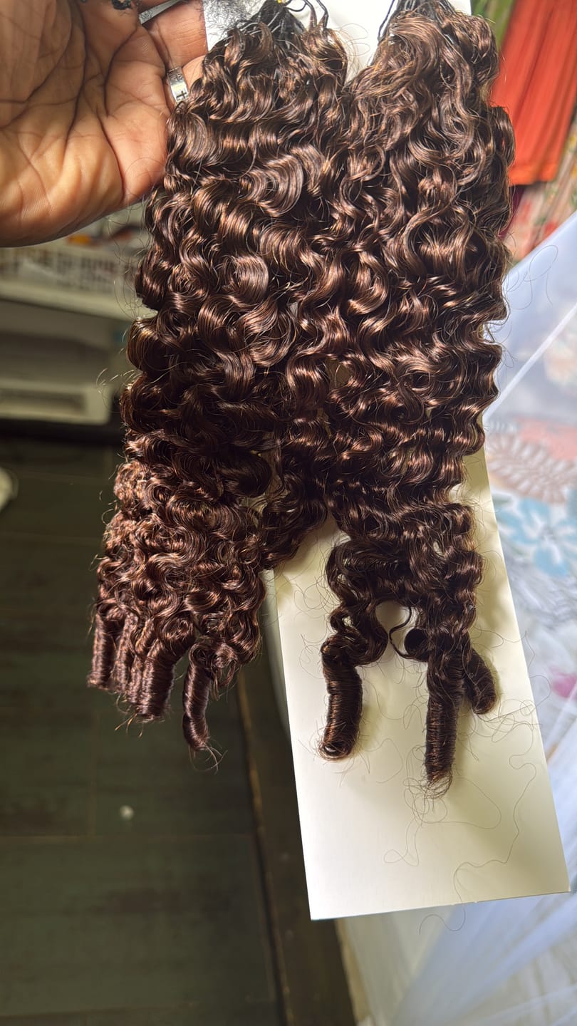 Customer photo review of #4 Medium Brown Water Curly Human Crochet Hair