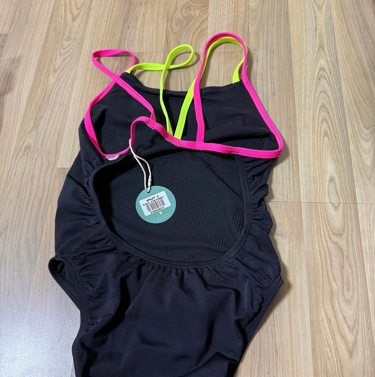 Customer photo review of APSLEY ONE PIECE - Black|Pink Sorbet|Rave