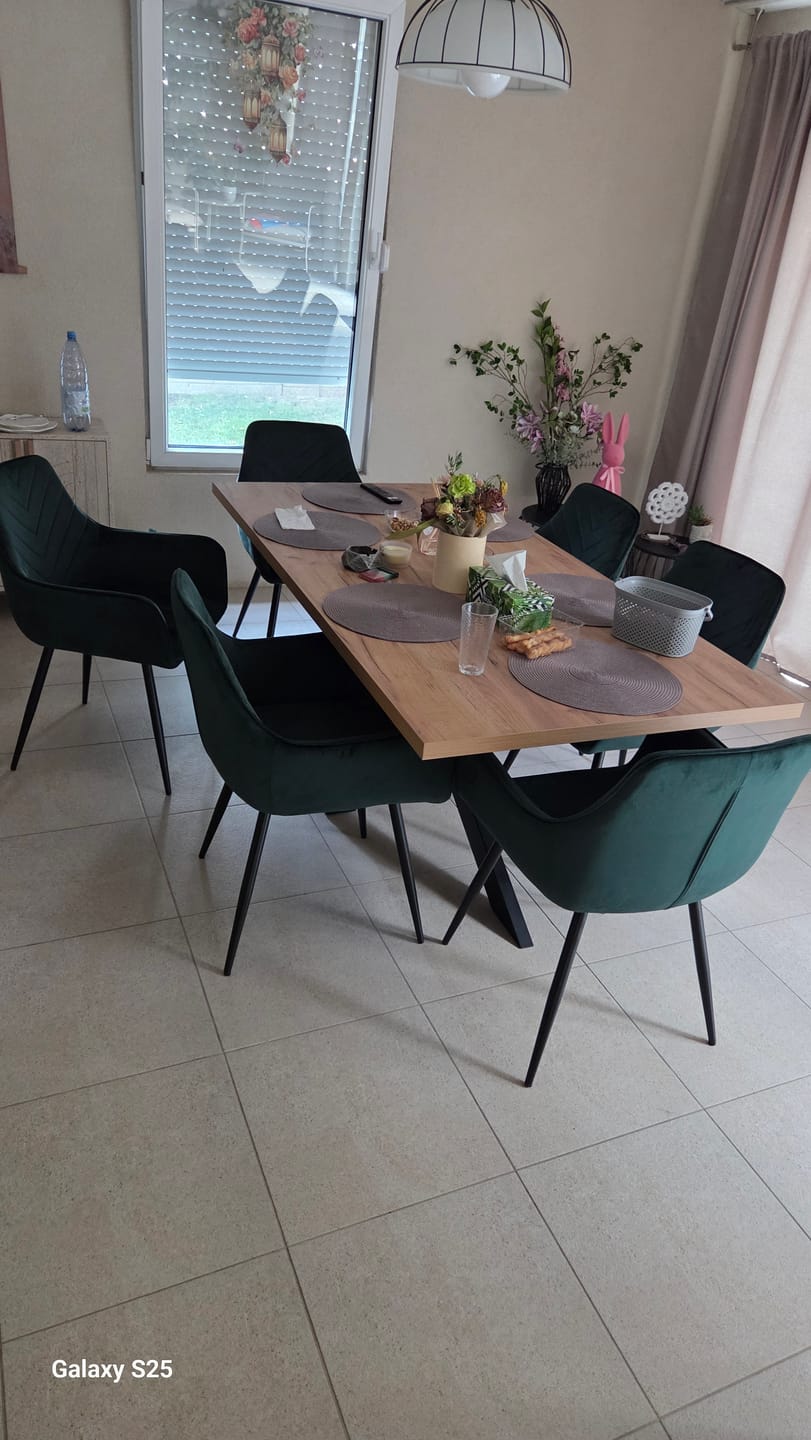 Customer photo review of Scaun FIG, verde/negru, stofa catifelata/metal, 57x47x85 cm