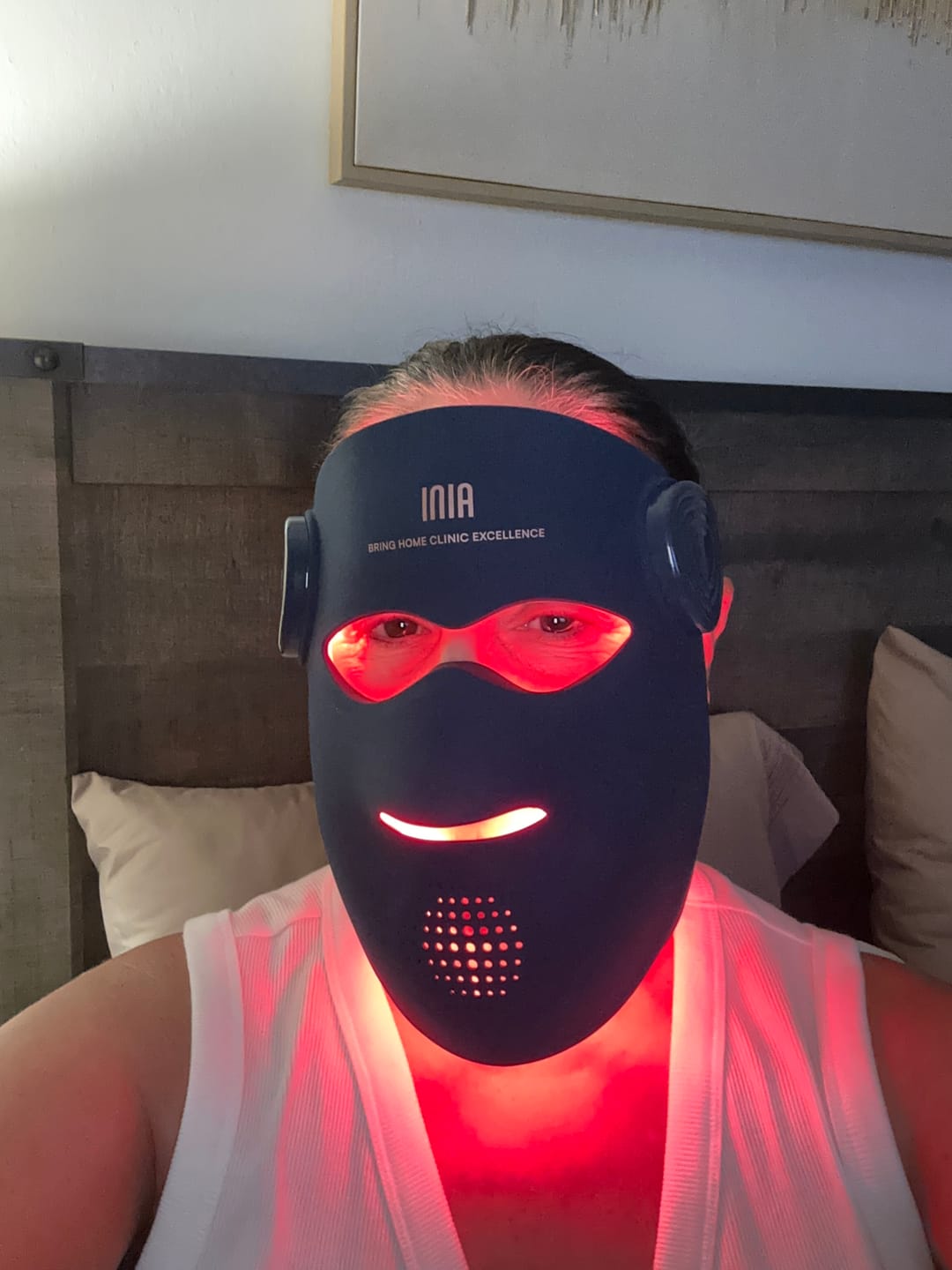 Customer photo review of INIA GLOW 4D 940nm Dual NIR Wireless LED Mask