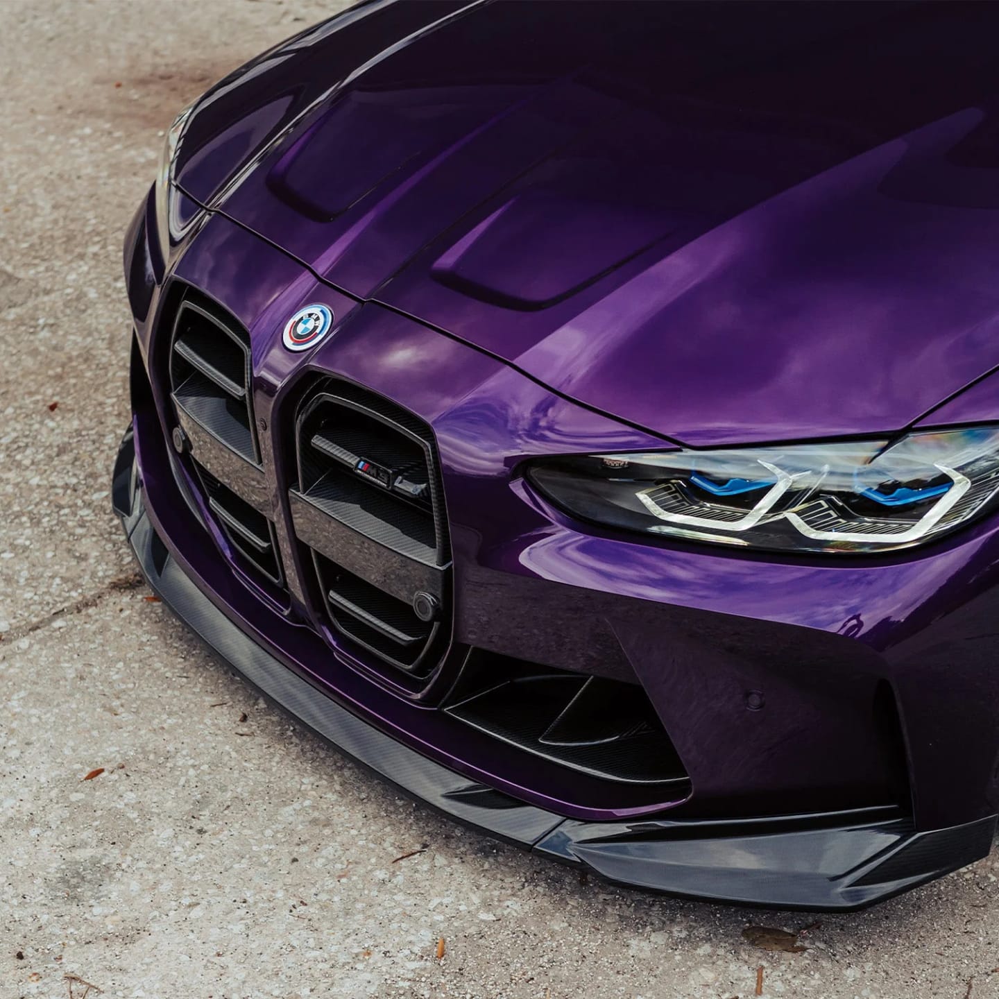 Customer photo review of BMW SooQoo Pre-Preg Carbon Fiber SQ-V Front Grille for G80 M3 & G82 M4