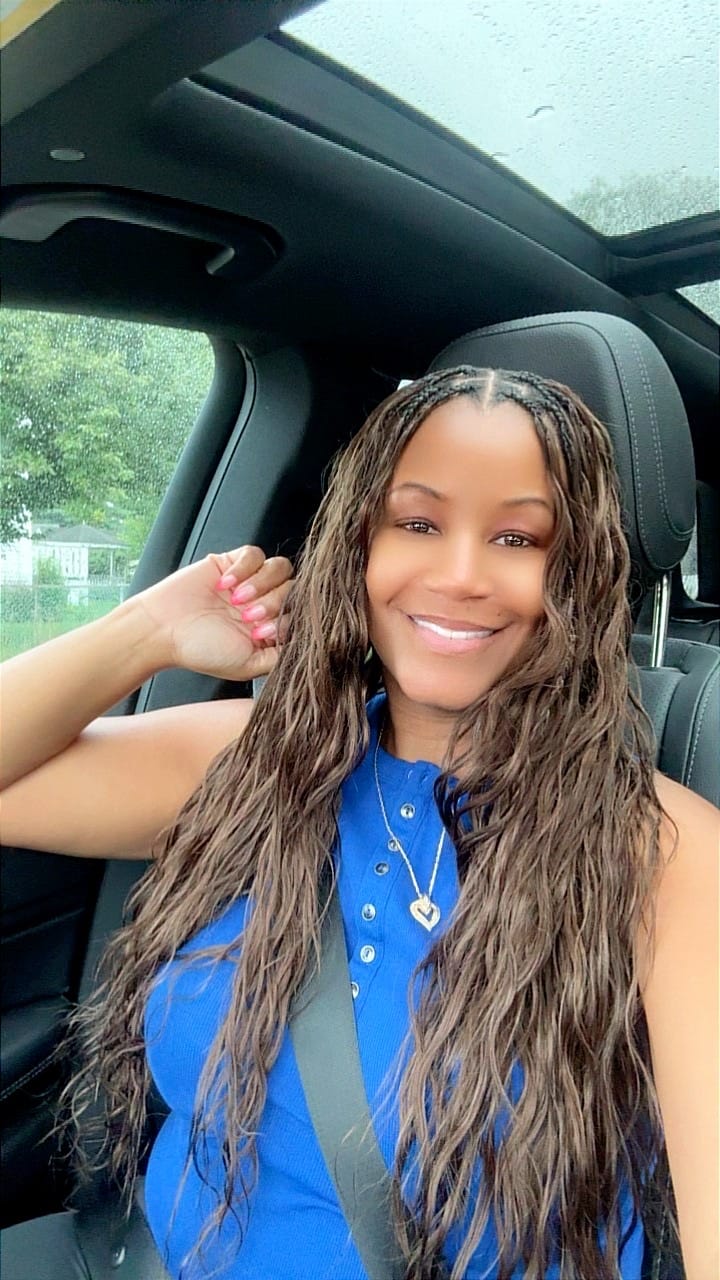 Customer photo review of #4 Medium Brown Body Wave Human Crochet Hair