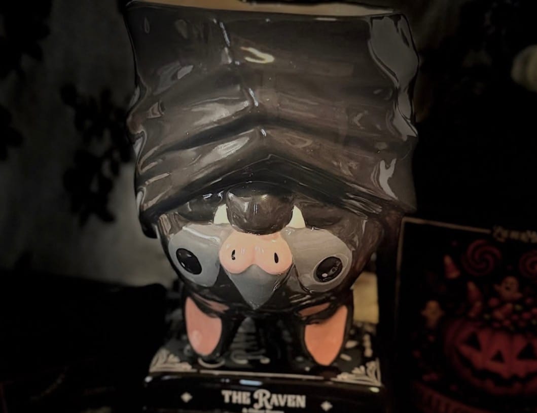 Customer photo review of Auf dem Kopf stehende Fledermaus Tasse – Becher aus Keramik in Fledermaus Form