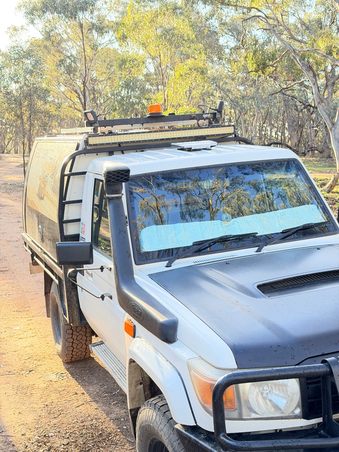 Customer photo review of NomadLink Magnetic Roof Mount