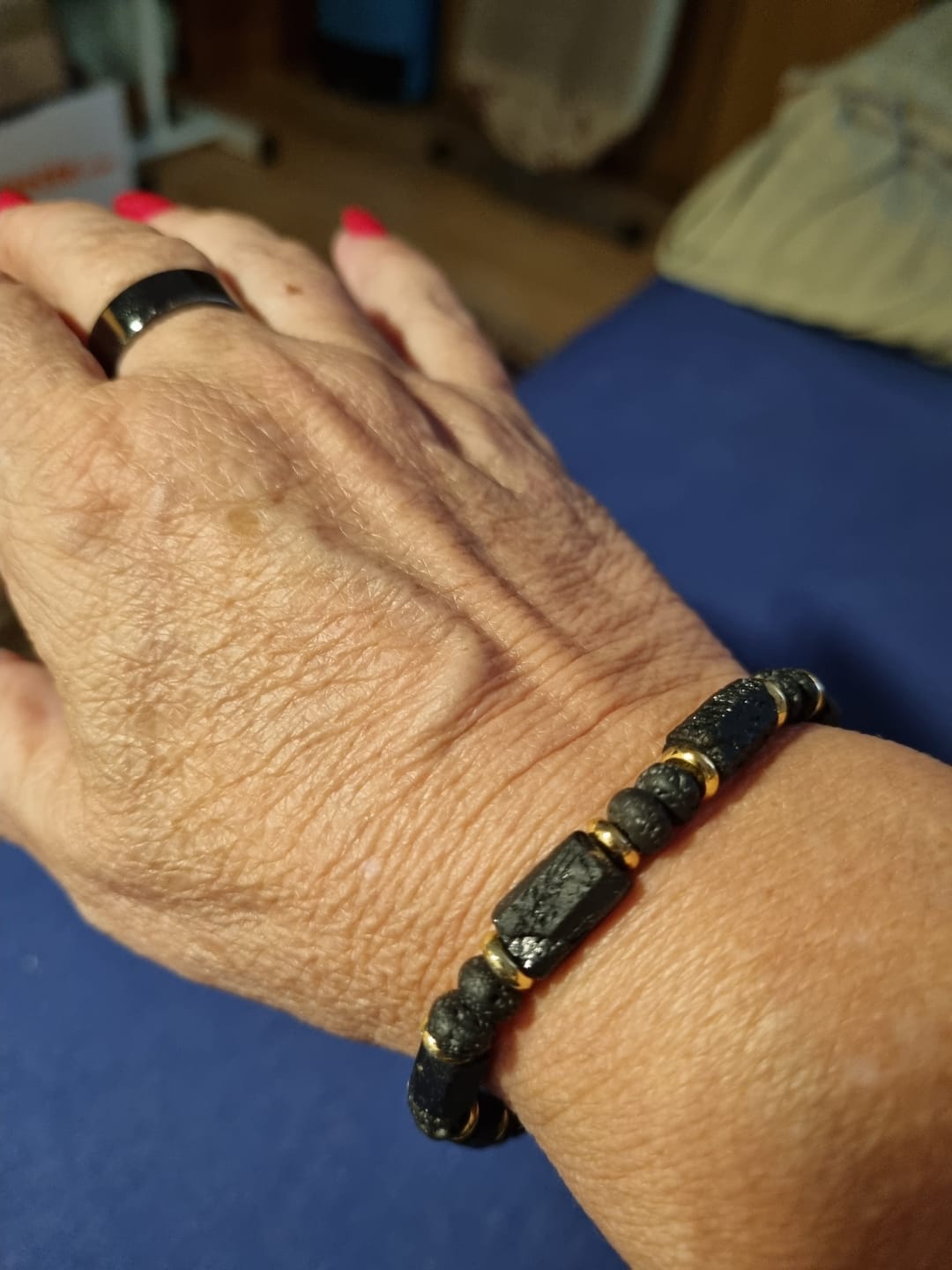 Customer photo review of Turmalin Armband - Natursteine