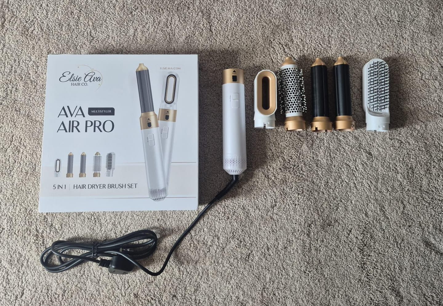 Customer photo review of Ava Air PRO – 5-in-1 Hair Dryer Brush & Multistyler