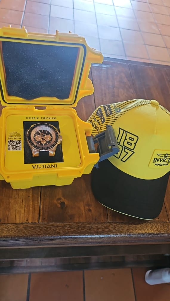 Customer photo review of Reloj Deportivo Para Hombre Invicta Aviator 39265 - Oro Rosa
