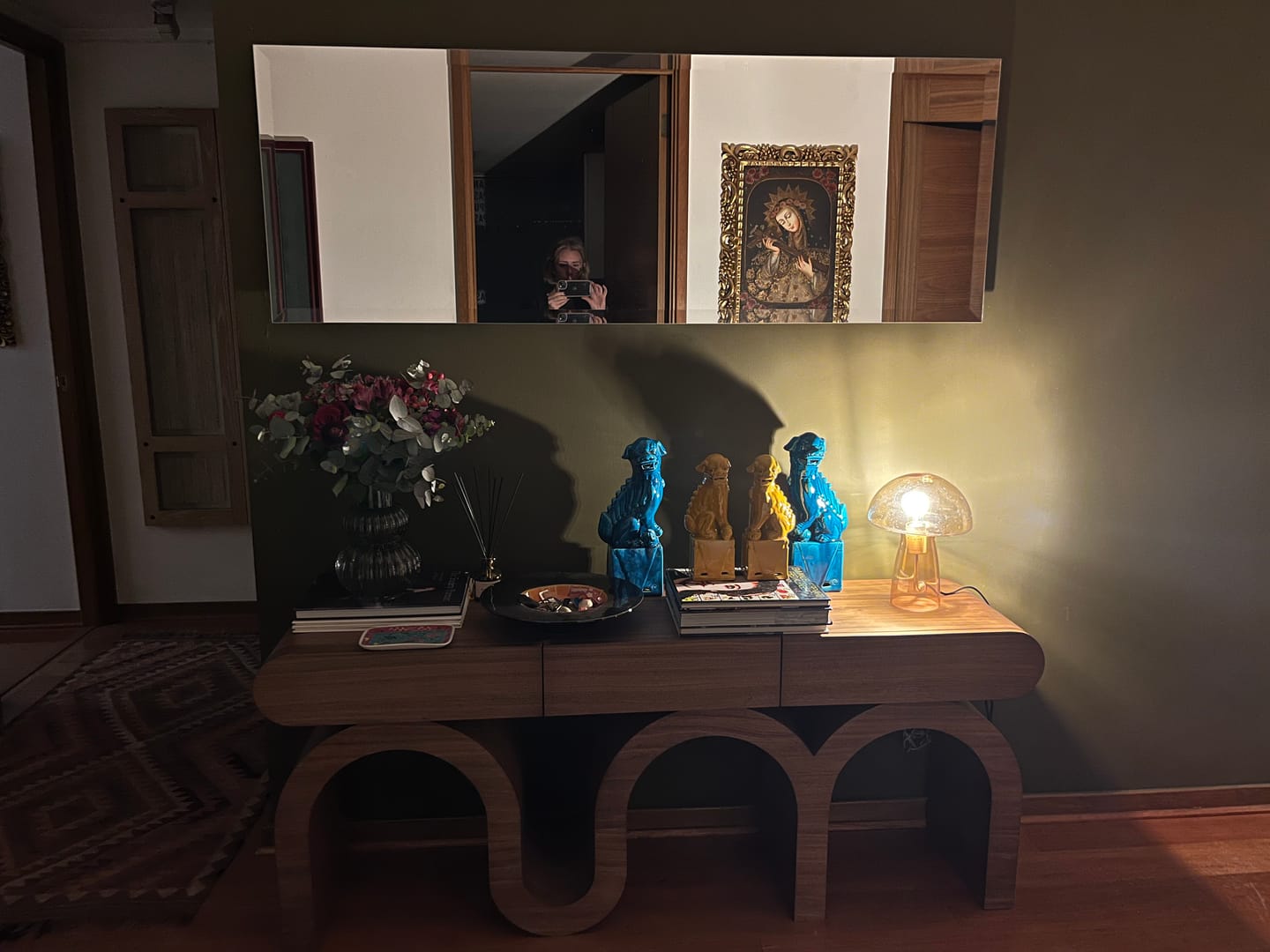 Customer photo review of Mesa de Arrimo Triple Curve de Madera