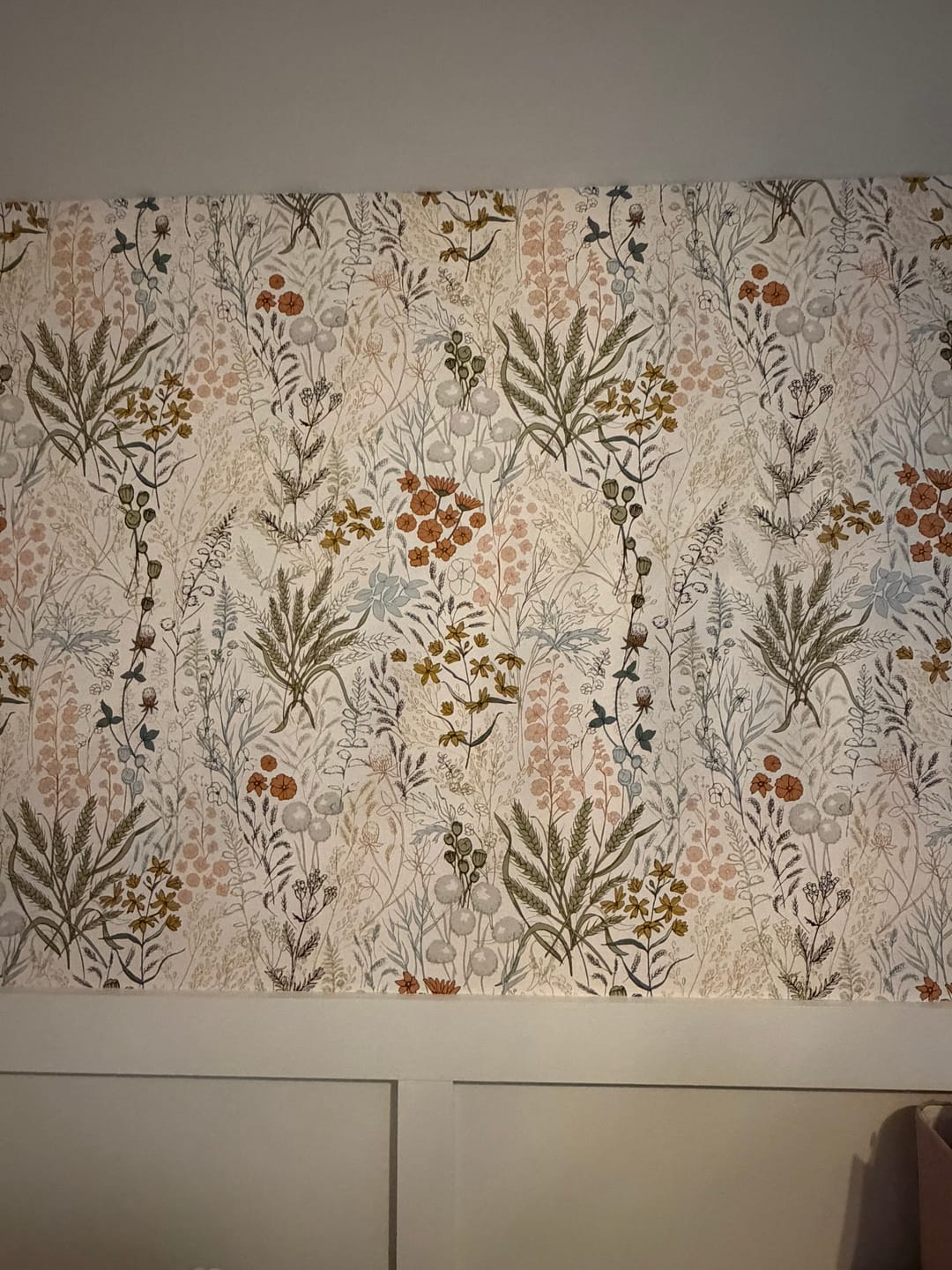 Customer photo review of Daria Wallpaper by Creative Faith Studio