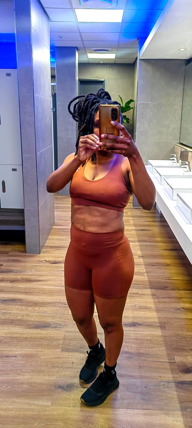 Customer photo review of Adjustable Bra & Tummy Control Shorts Seamless Gym Set