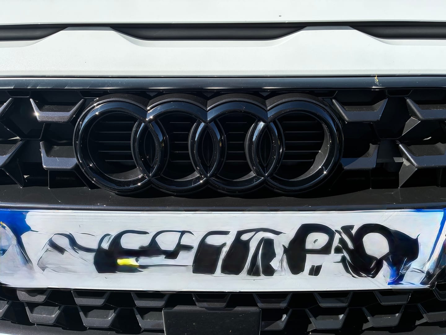 Customer photo review of Logo / Badge Audi Noir Avant / Arrière