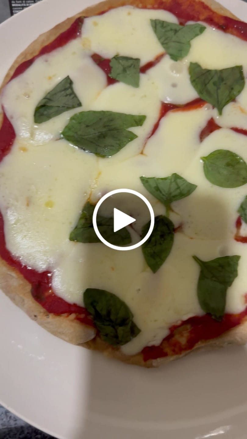 Customer video review of Base Pizza proteica