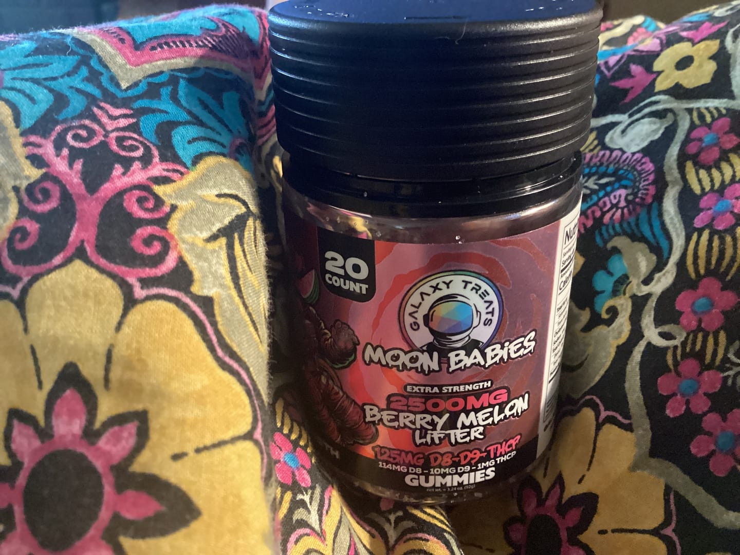 Customer photo review of Berry Melon Lifter D8 D9 THCP Extra Strength Gummies