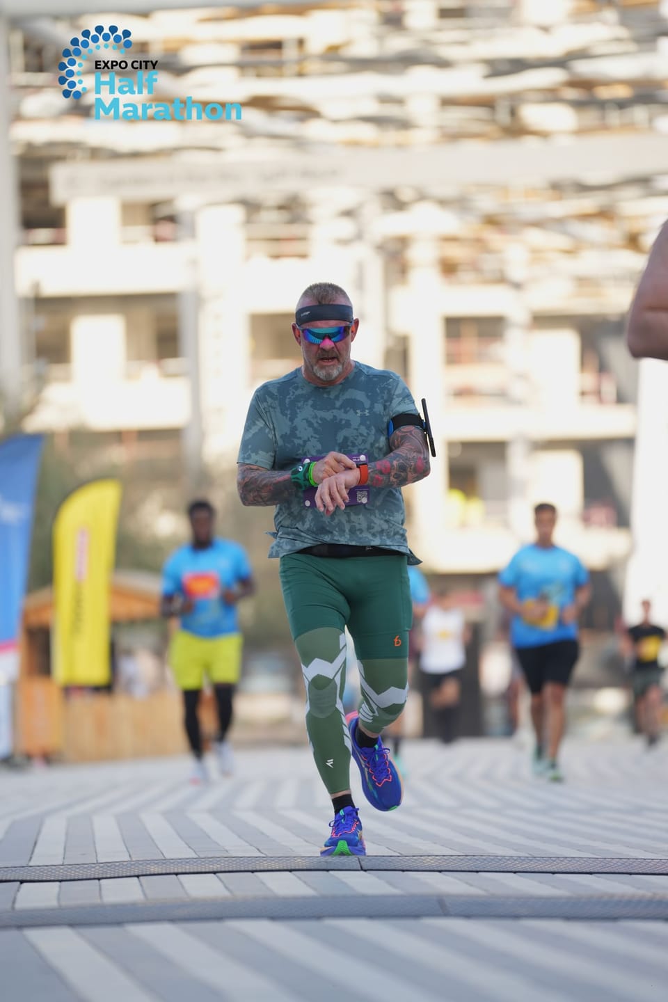 Customer photo review of Summer Compression Sleeves V2 for Knees and Legs