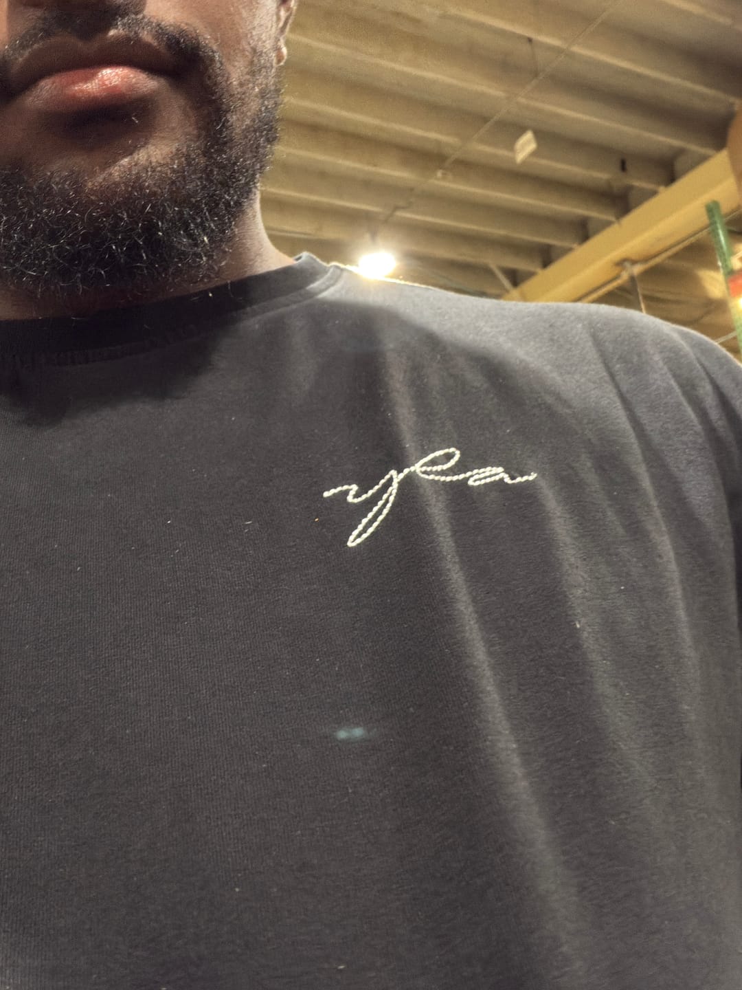 Customer photo review of 466 Tailored Tees