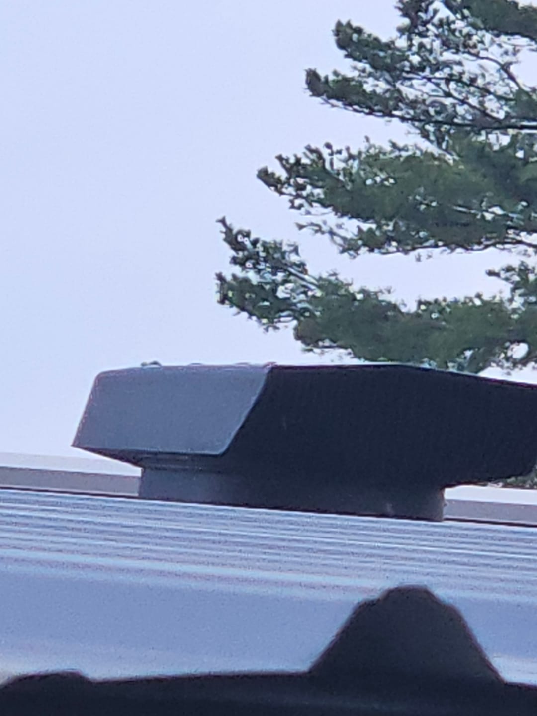 Customer photo review of Attic vent Ivent FLOW – Metal ¾ Rib Profile Installation