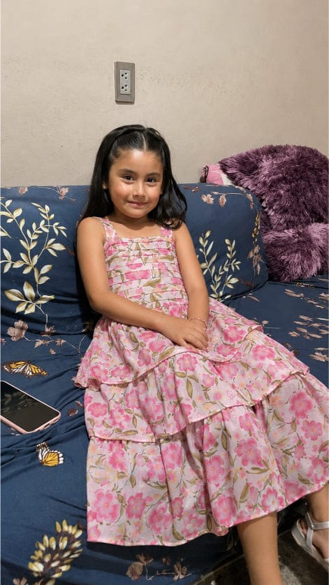 Customer photo review of Vestido para niña - Georgina Flores