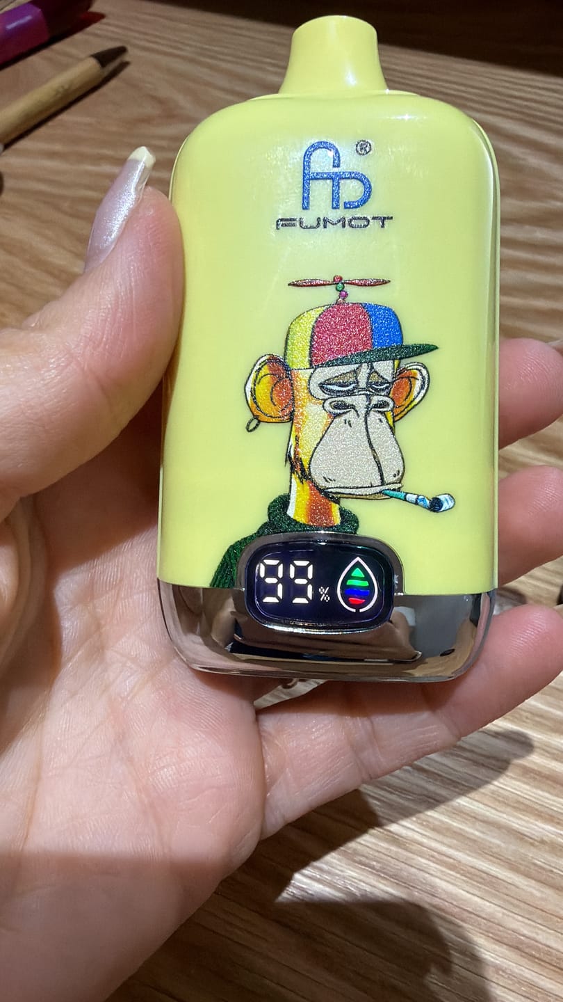 Customer photo review of Fumot Digital Box 12K Puffs | Vape Descartável Portugal 2% Nicotina