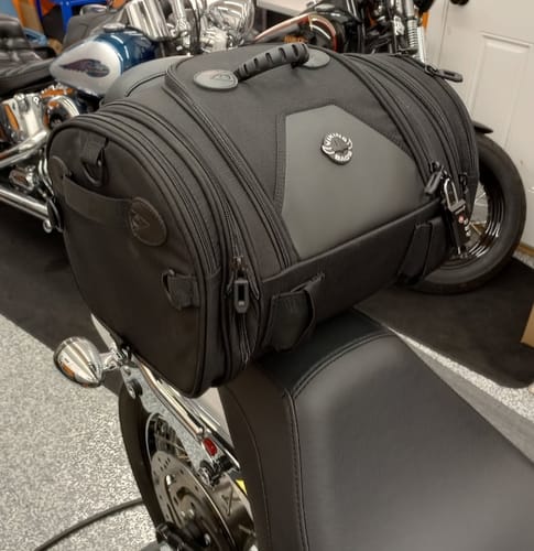 Customer photo review of 20L - Axwell Medium Motorcycle Sissy Bar Bag for Harley Davidson