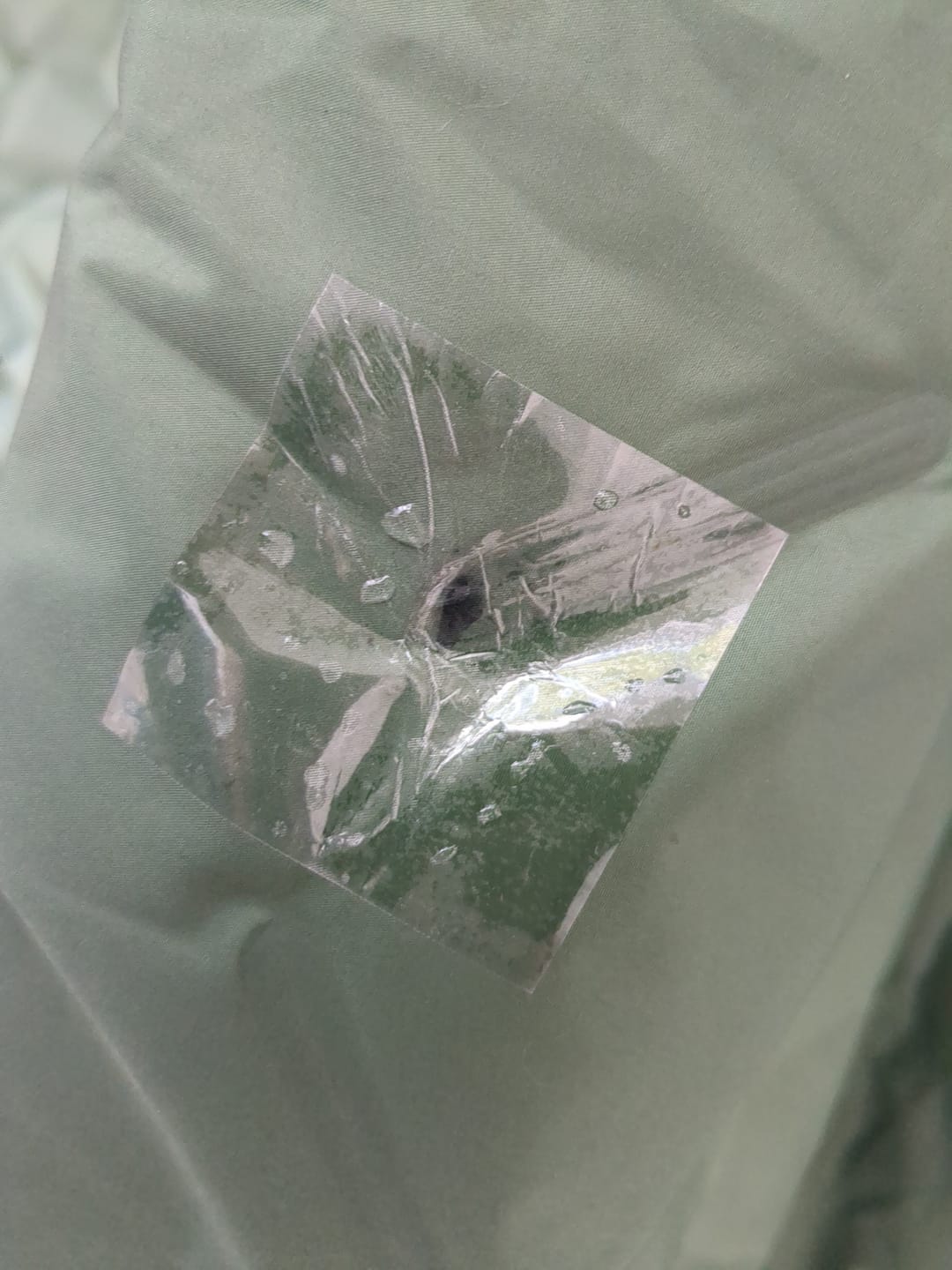 Customer photo review of Klein genug für jede Tasche. Bequem genug für den ganzen Tag.