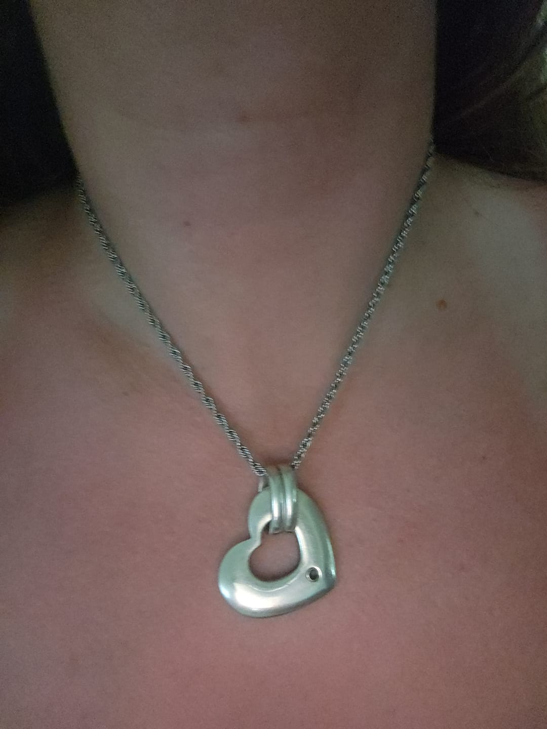 Customer photo review of Thin Rope Chain Necklace