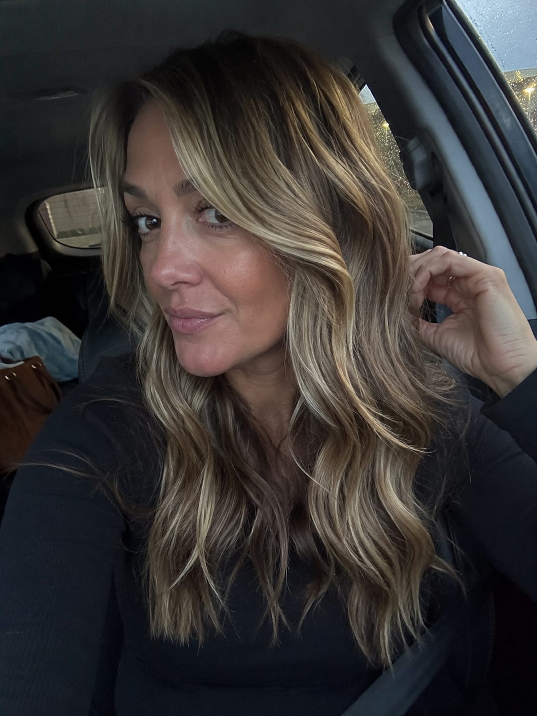 Customer photo review of Ava Air PRO – 5-in-1 Hair Dryer Brush & Multistyler