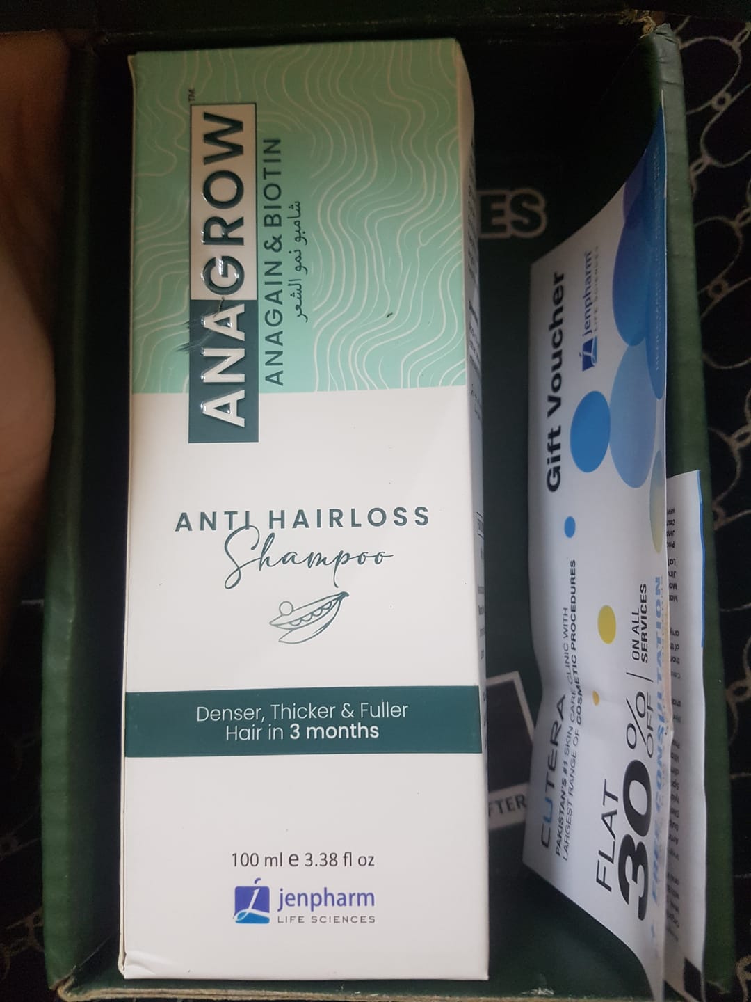 Customer photo review of Anagrow Shampoo