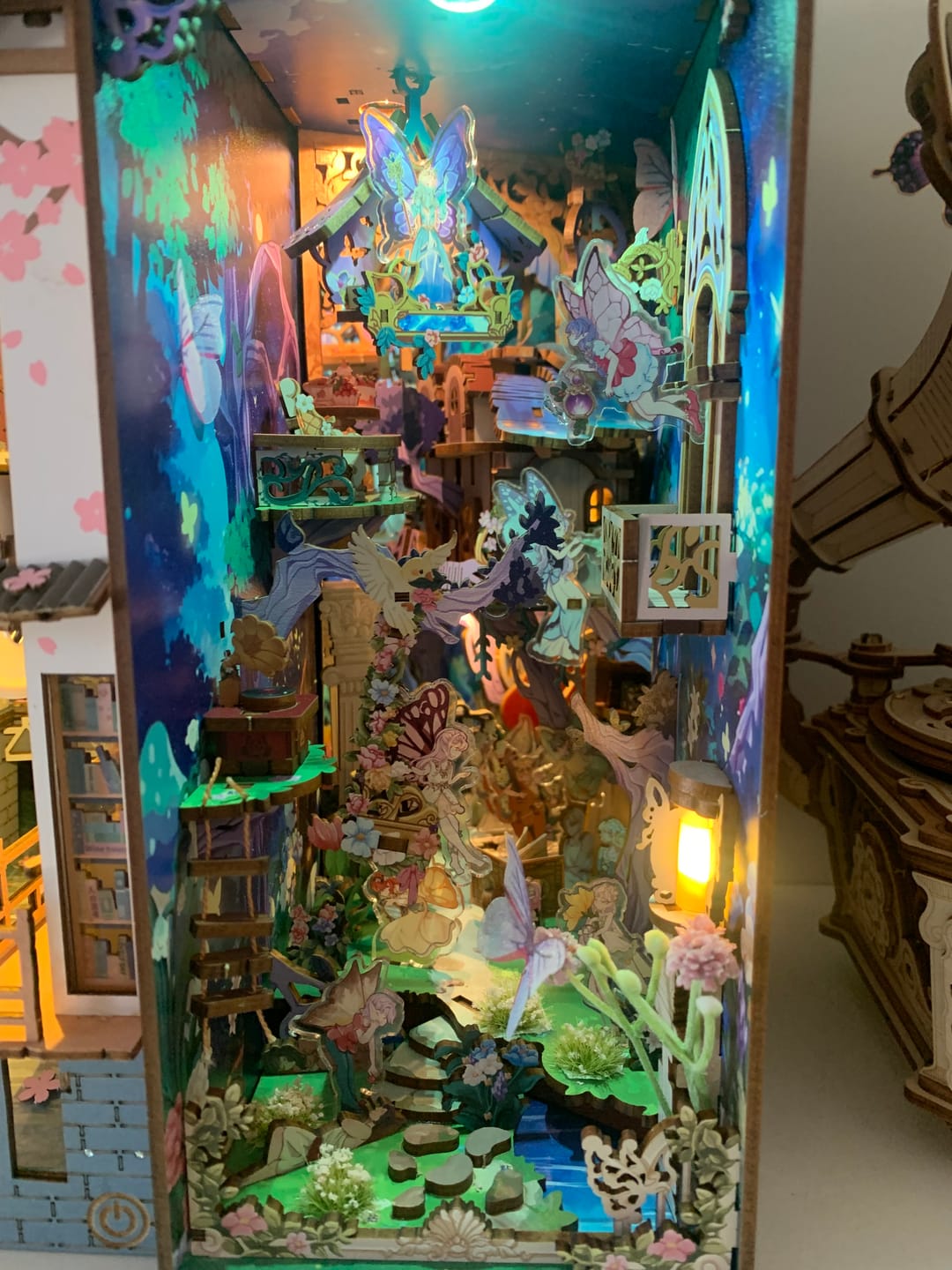 Customer photo review of A Midsummer Night's Dream DIY Book Nook Kit