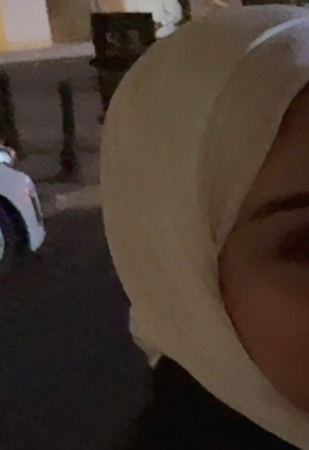 Customer photo review of Kleenex Cotton Hijab