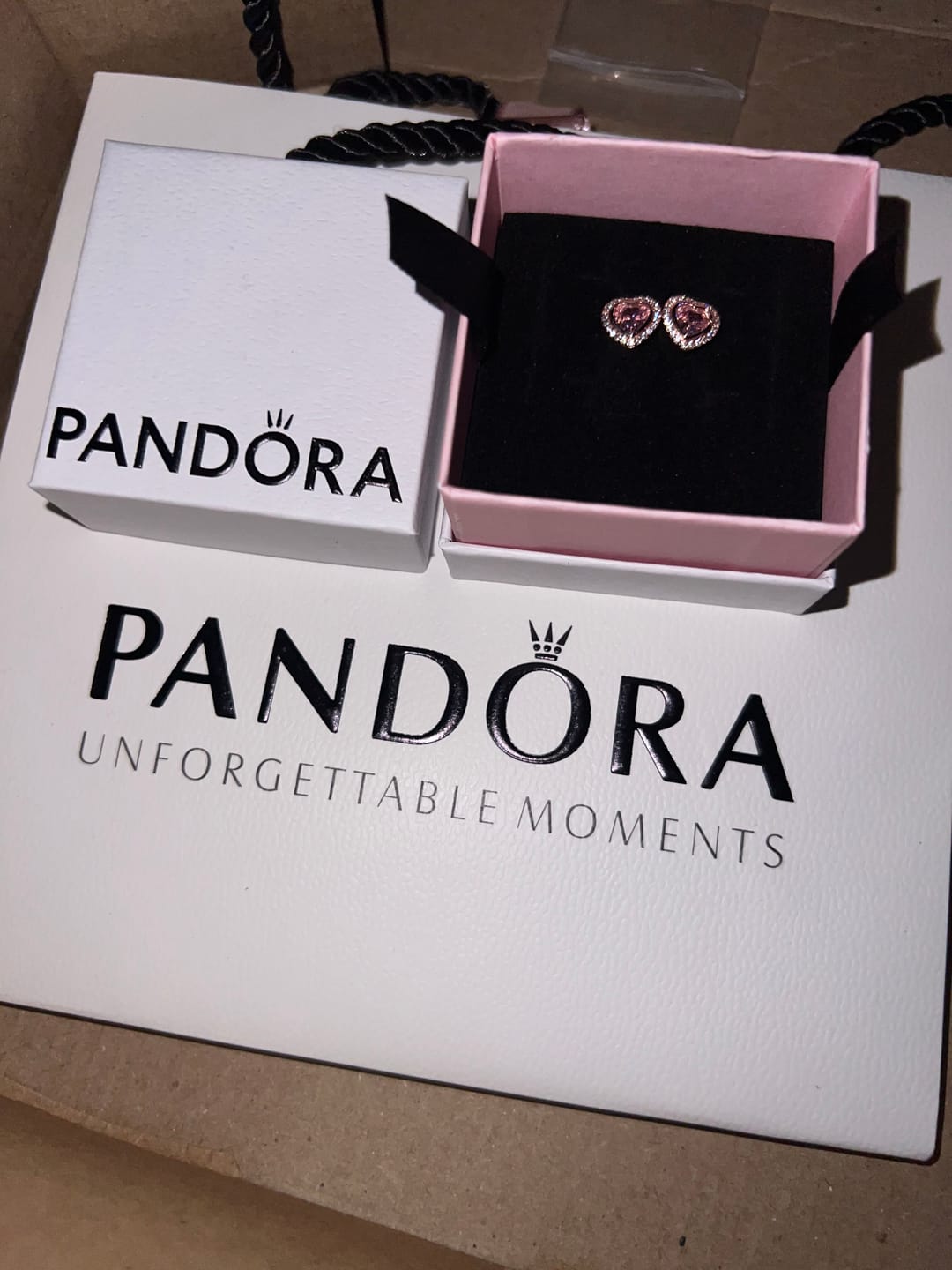Customer photo review of ARETES PENDIENTES PANDORA CORAZON ELEVADO ORO ROSA + KIT DE REGALO