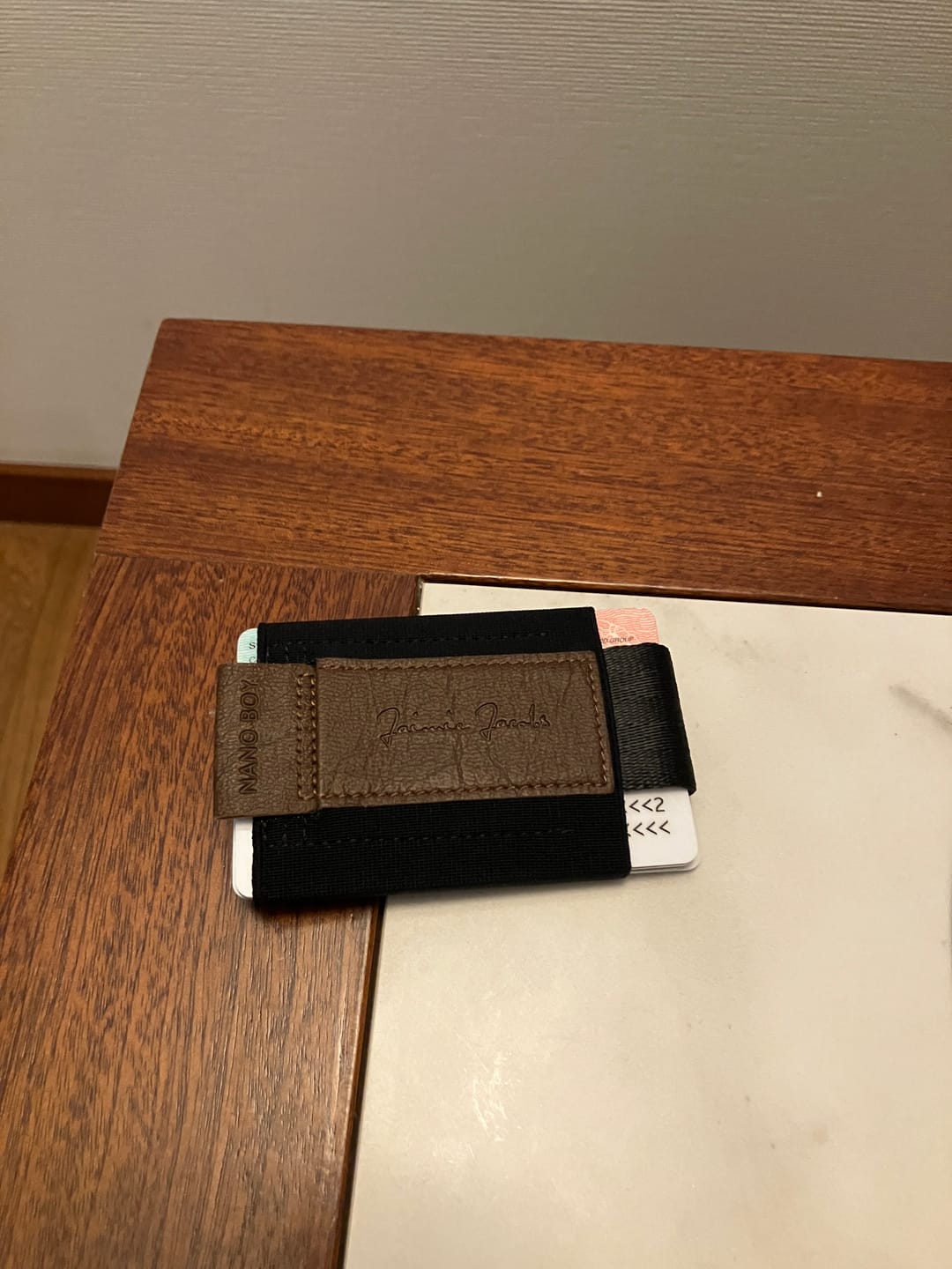 Customer photo review of Nano Boy Vegan slim wallet with small elastic coin pocket