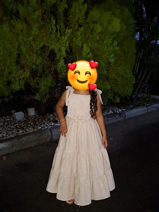 Customer photo review of Vestidos para niña - Cleo Beige