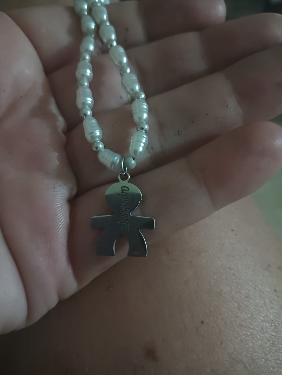 Customer photo review of Girocollo Family In Perle con ciondoli Bimbo Personalizzati