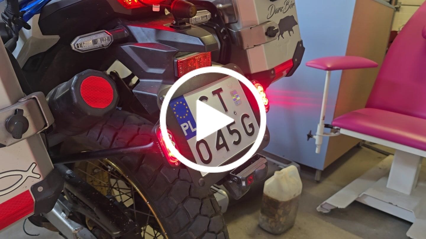 Customer video review of T3-S™ Smart Turn Signal & DRL Pods with License Plate Mount for Motorcycles – Rear