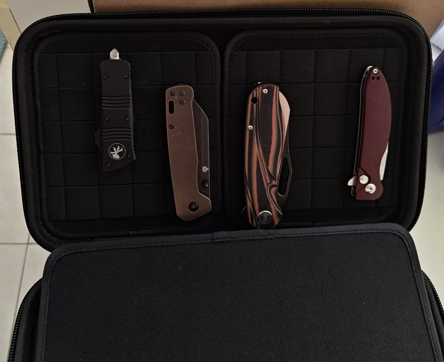 Customer photo review of Vault Case - Vault Standard Knife Case (Carbon Fiber)