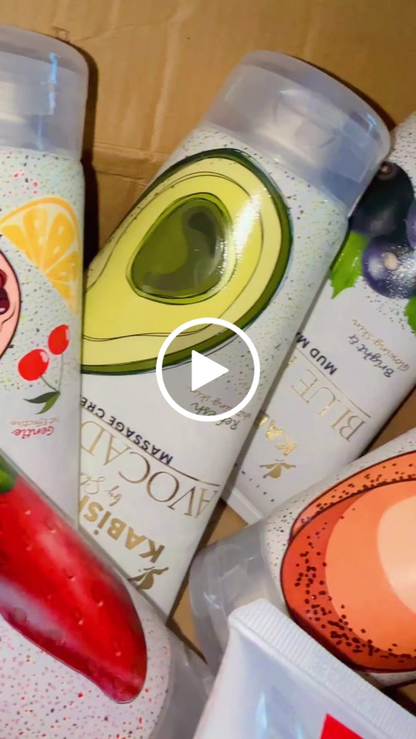 Customer video review of Facial Kit