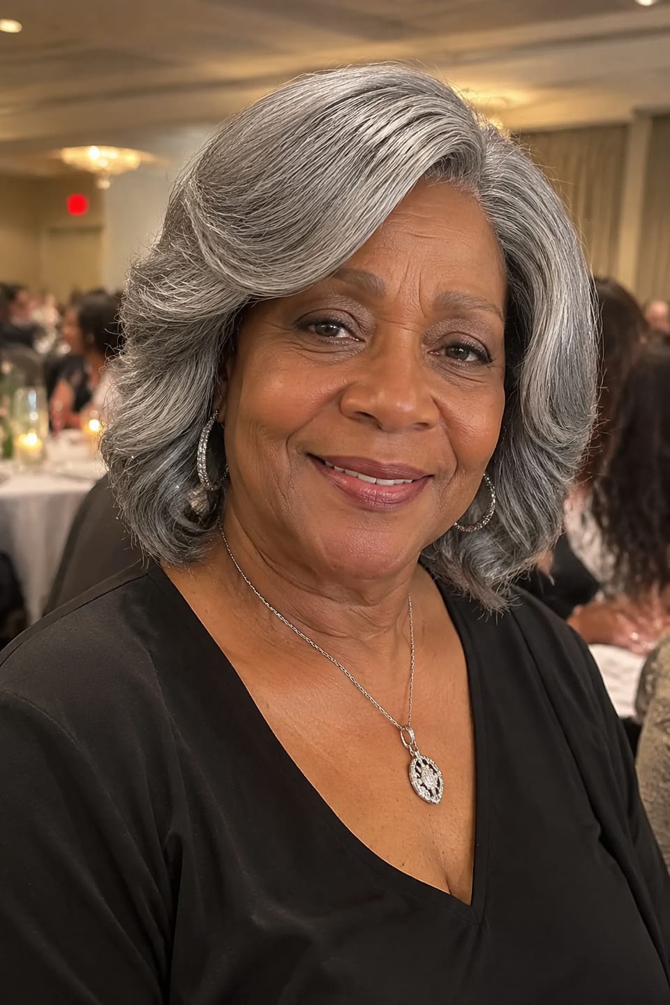 Customer photo review of Luvwin 5x5 Lace Salt & Pepper Side-Part Layered Bob with Natural Waves 100% Human Hair Wig For Mature Women