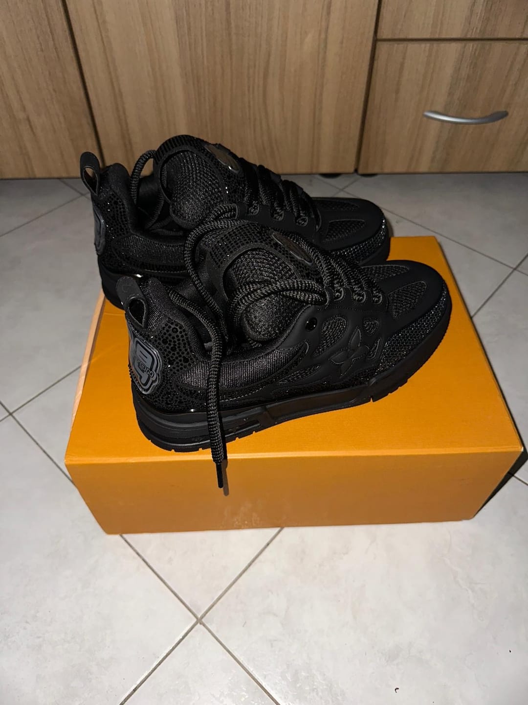 Customer photo review of Sneakers LV Skate Black Crystal