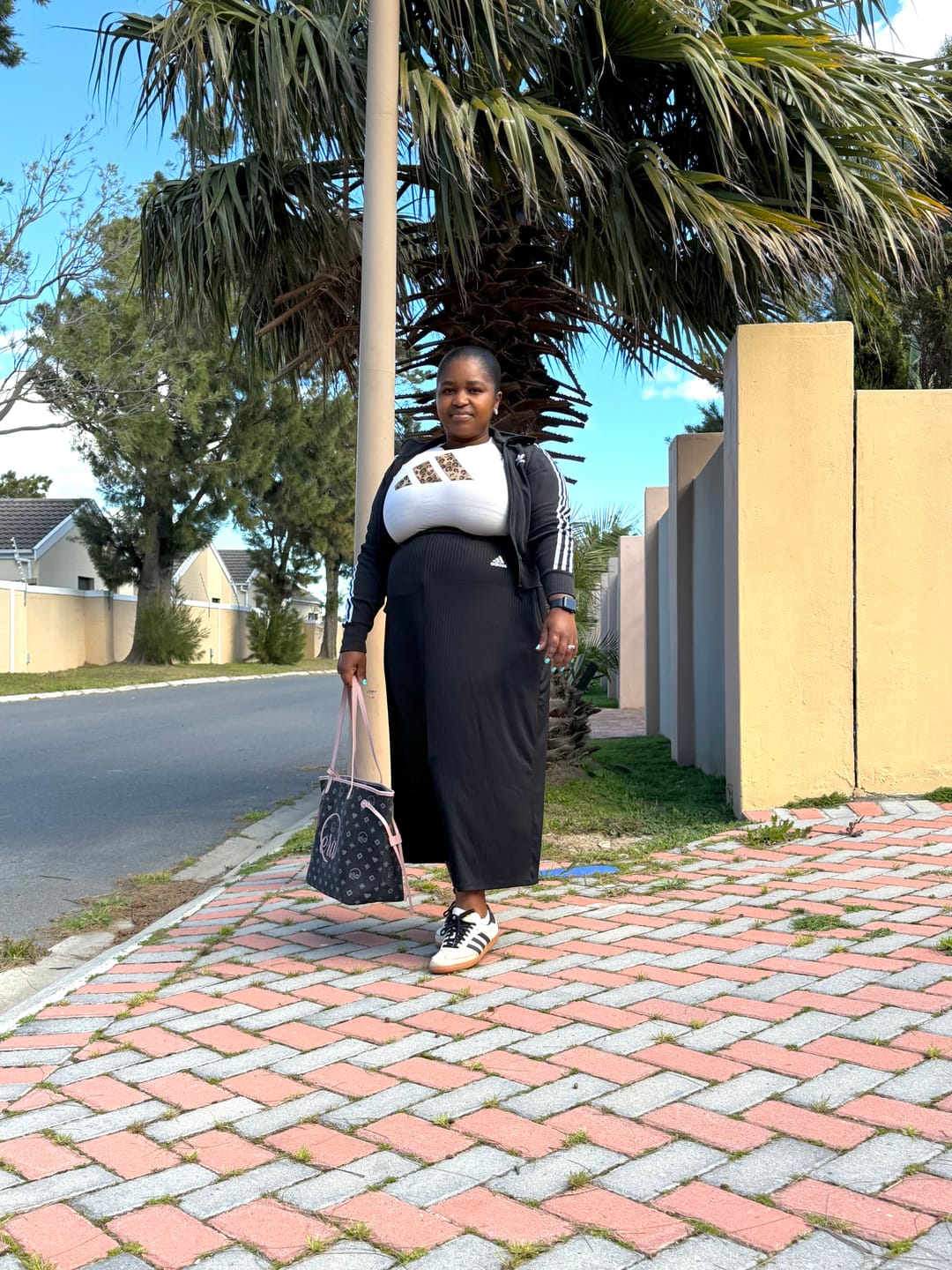 Customer photo review of Pink Muse Denim Tote